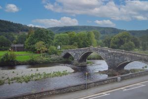 Photo 14- click for photo gallery